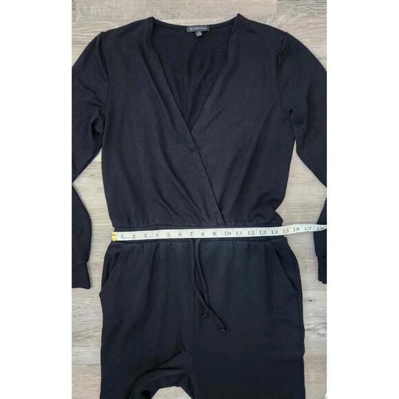 Beyond Yoga Cozy Fleece Jumpsuit Medium Black Long Sleeve V Neck $162 - Picture 8 of 12